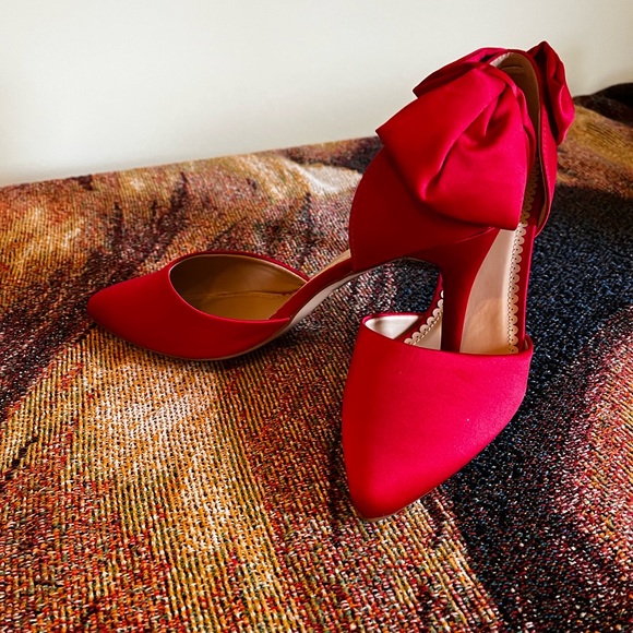 Tanzi size 8.5 satin evening shoe - Picture 2 of 4